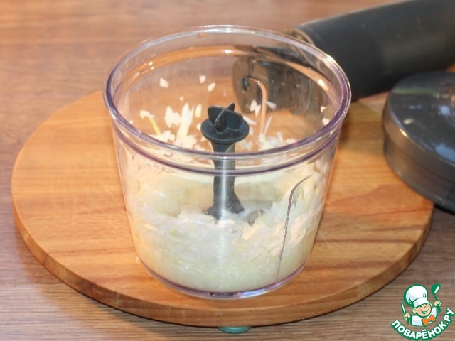 Индейка запеченная в луковом кляре