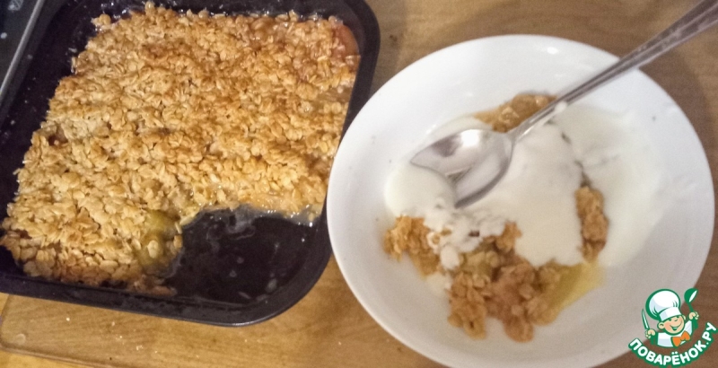 Крамбл из ревеня