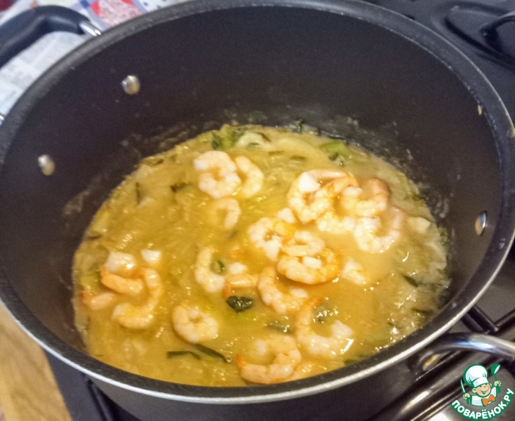 Креветки в ревенево-кокосовом самболе