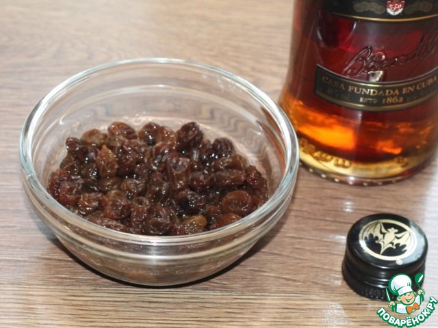 Куличи с брусничной помадкой