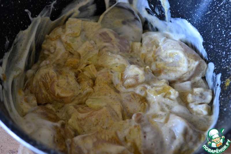 Куриное филе в соусе карри