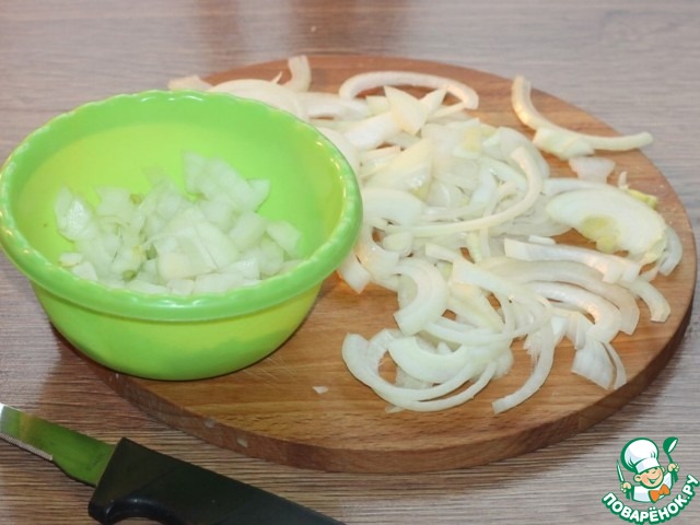 Минтай с зажаркой под соусом