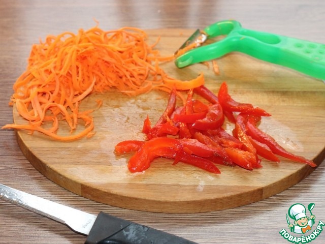 Минтай с зажаркой под соусом