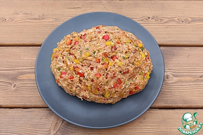 Мясной торт с начинкой для пикника