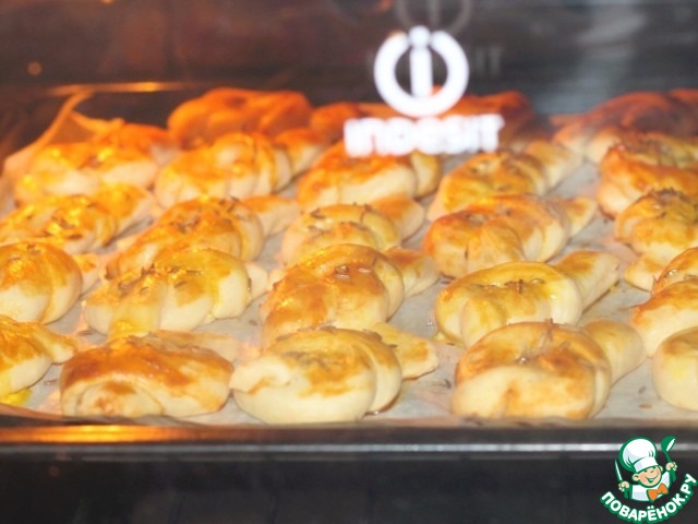 Морские узелки с чесночным маслом