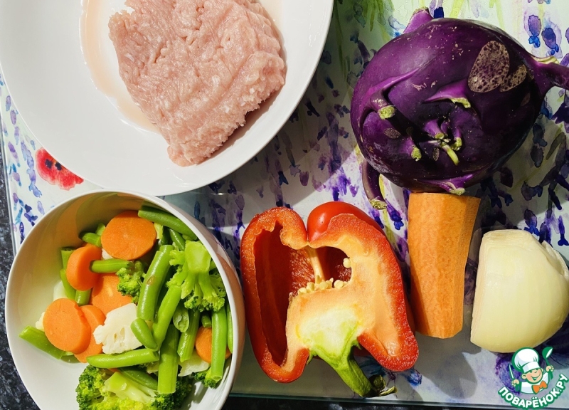 Овощной суп с кольраби и фрикадельками из индейки