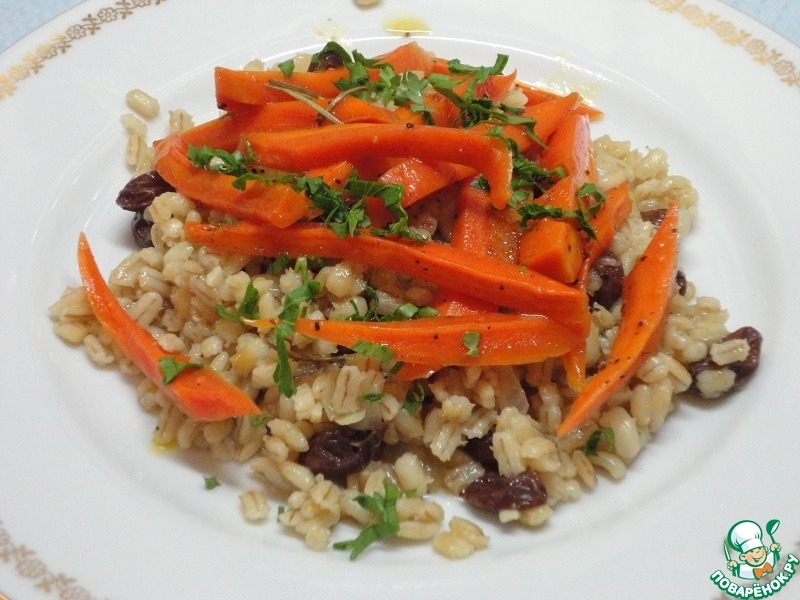 Пилав из перловки с глазированной морковью