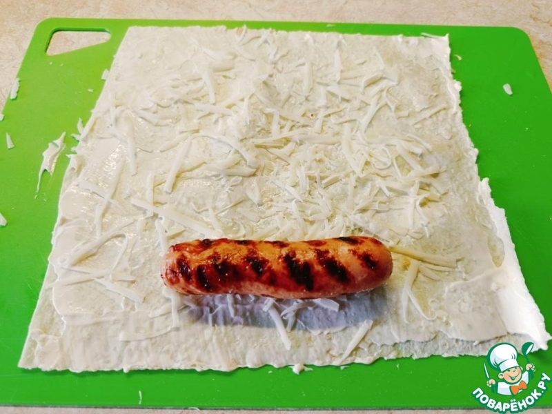 Пятачки из лаваша с сосисками