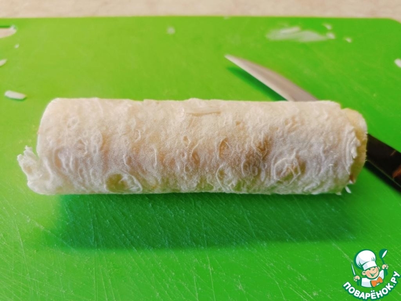 Пятачки из лаваша с сосисками