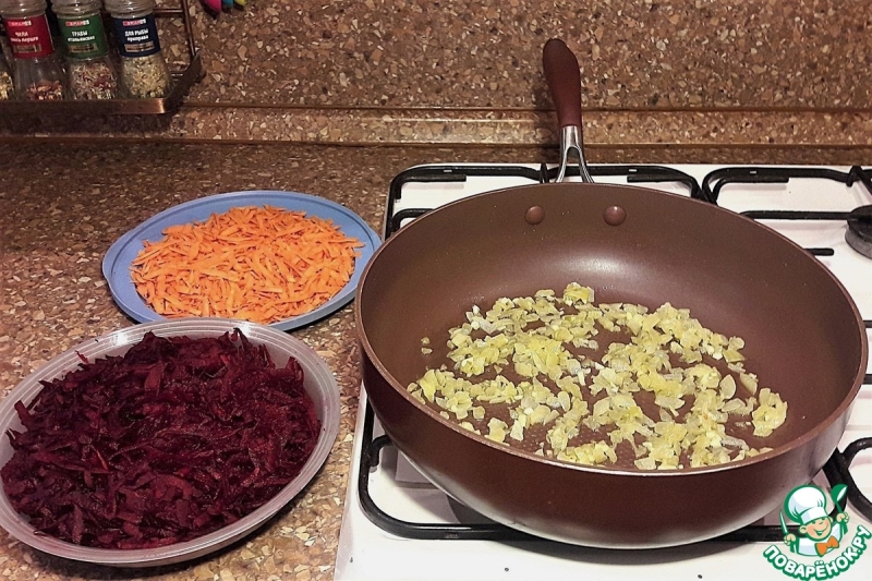 Постный борщ с краснокочанной капустой