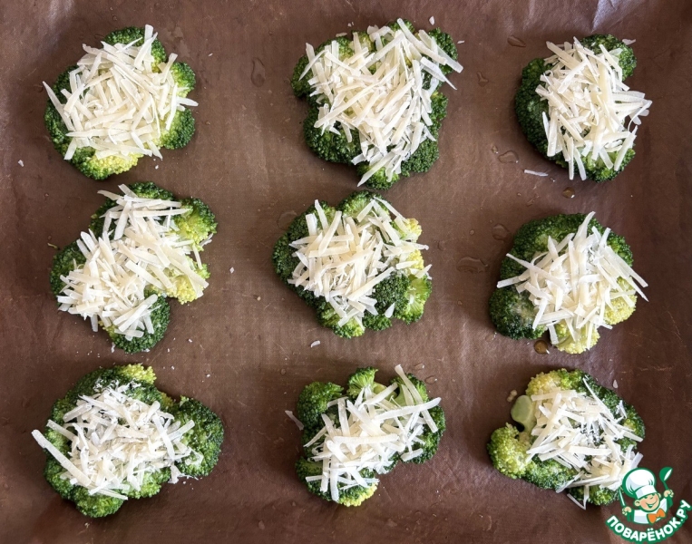 Раздавленная брокколи, запечённая с сыром