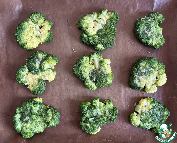Раздавленная брокколи, запечённая с сыром