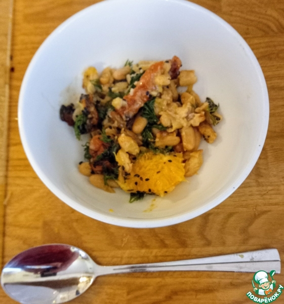 Салат из моркови, апельсина, кунжута, фасоли
