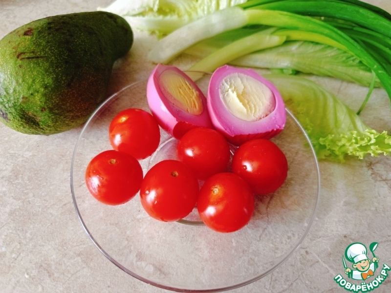 Салат Кобб с индейкой и шампиньонами