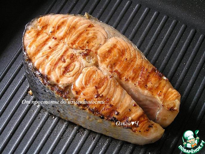 Салат с лососем, апельсином и авокадо