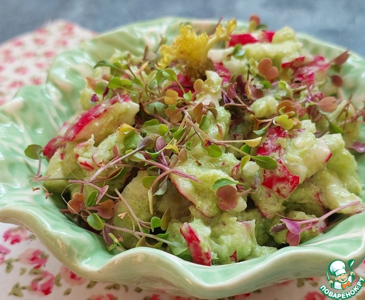 Салат с редисом и руколой "Зелёнка"