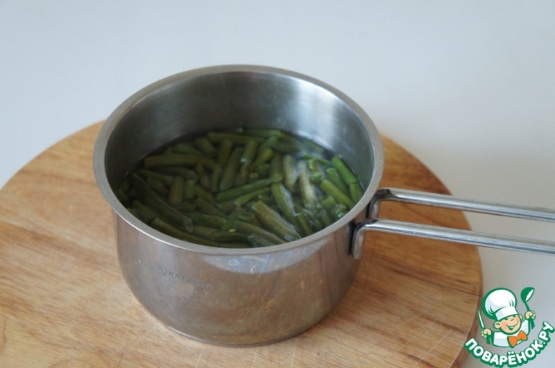 Салат с тушёнкой из индейки