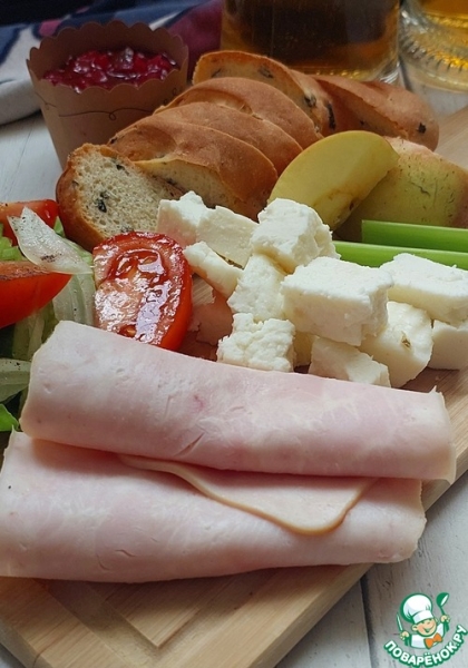 Салатная тарелка с ветчиной