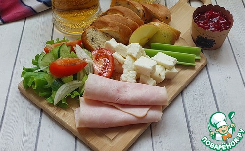 Салатная тарелка с ветчиной