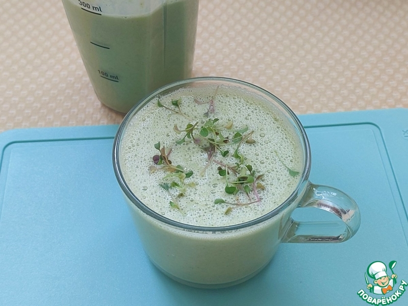 Смузи из стеблей листовой зелени