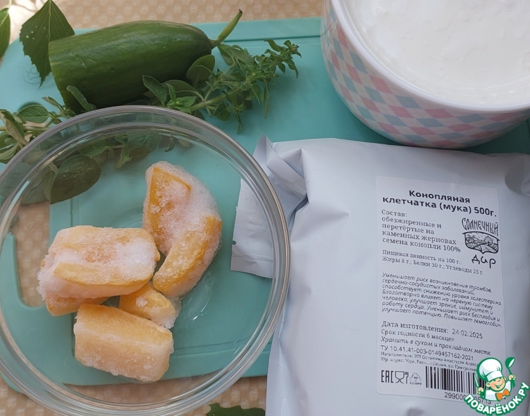 Смузи с кабачком, огурцом, мятой, коноплей