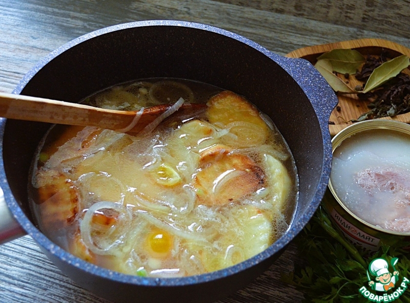 Суп-рагу с картофелем и тушёнкой