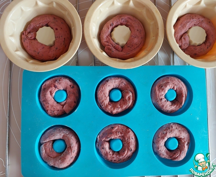 Свекольные бублики с семечками