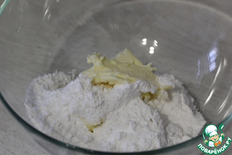 Творожная пасха с клубничным соусом