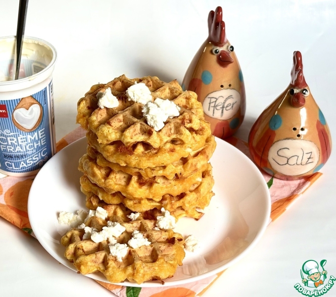 Тыквенные вафли с сыром фета