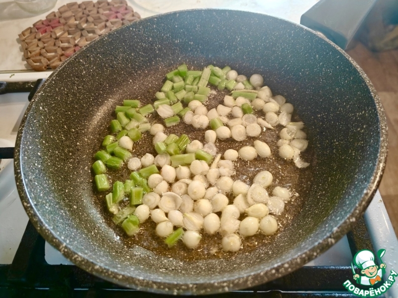 Жареная капуста с горчицей и гарлупой